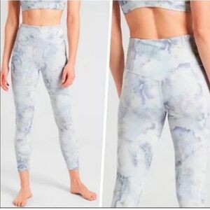 Athleta Elation Snow Dye 7/8 Tight in Soft Pastel Marble XS